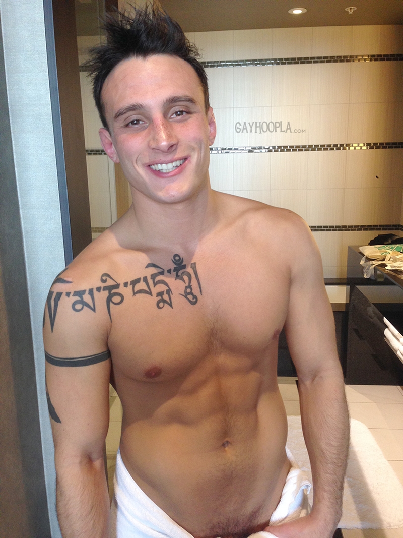 gayhoopla  David Vano 